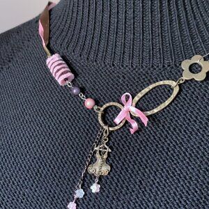 Handmade - Little dress Pink and Bronze ruban beads pompom Necklace Short